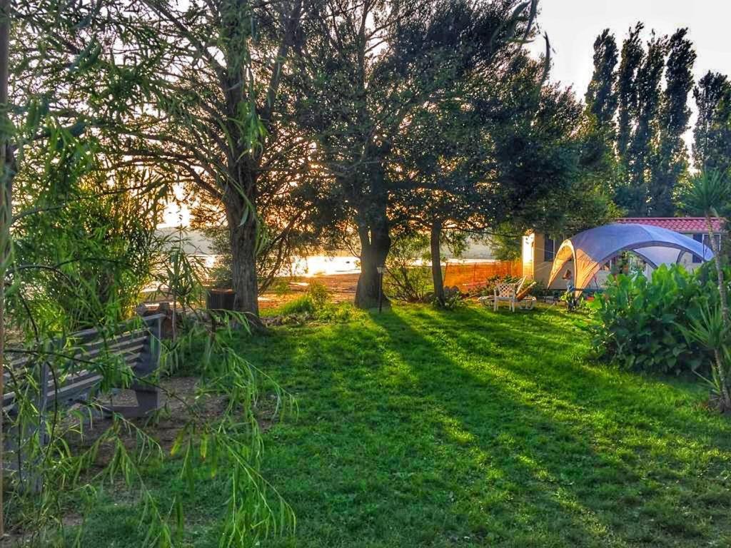 International Glamping Lago Di Bracciano Trevignano Romano Exterior photo